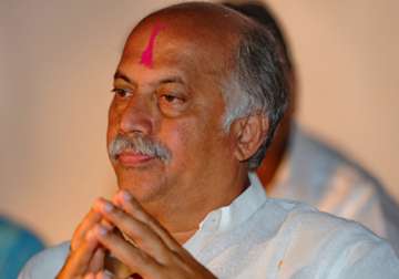 Congress leader Gurudas Kamat withdraws resignation