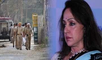 Hema Malini stopped from entering Jawahar Park