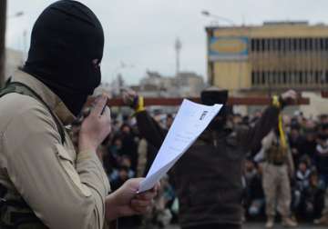 ISIS crucifies two civilians in Syria for breaking fast in Ramadan