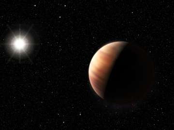 Astronomers discover Jupiter-like planet that orbits two Suns