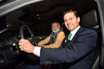 Mexico President Enrique Pena Nieto drove Prime Minister Modi to a restaurant