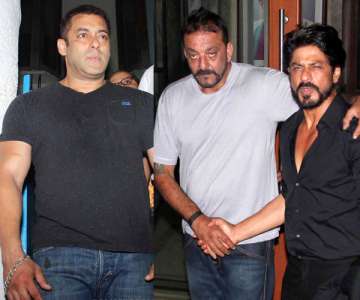 Salman neither hugged SRK nor rekindled bromance with Sanjay 