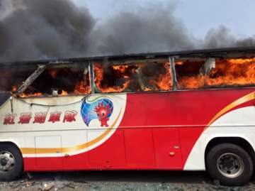 Taiwan tourist coach catches fire