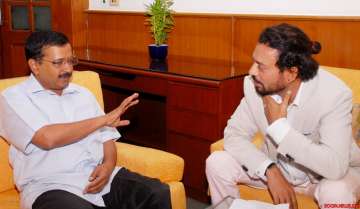 Irrfan Khan meets Delhi CM Arvind Kejriwal