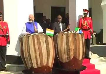 PM Modi's 'jugalbandi' on traditional drums with Tanzanian President 