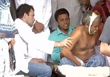 Rahul Gandhi meets victims of Una-violence