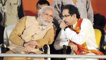 PM Narendra Modi with Shiv Sena chief Udhhav Thackeray