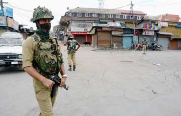 Nine security personnel injured in Pulwama Militant attack