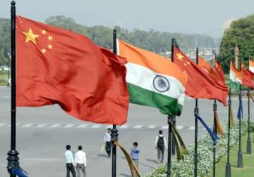 India-China flags