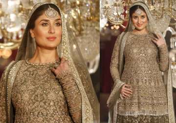 Kareena Kapoor walks the ramp with her ‘baby’ for the first time at LFW 2016