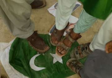 Baloch ‘freedom fighters’ trampling the Pakistani flag 