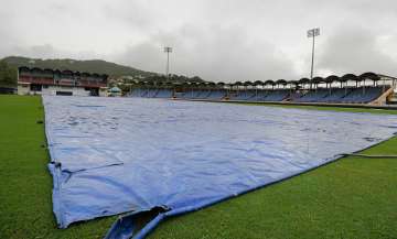 Heavy rain washes out first day of fourth Test