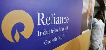 Reliance asks staff to stop using mobile services of other operators