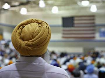Canadian court denies exception on helmet rules for Sikh workers | India TV
