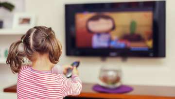 Just 15 minutes of television a day can kill your child's creativity