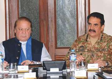 Pakistan PM Nawaz Sharif and Army chief Raheel Sharif