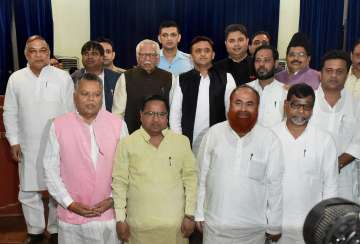 UP Govenor Ram Naik and CM Akhilesh Yadav with the newly sworn-in ministers