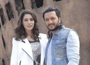 Riteish’s ‘Banjo’ co-star Nargis reveals what it is like working with him