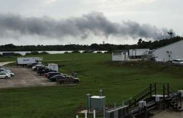 Explosion rocks SpaceX launch site 