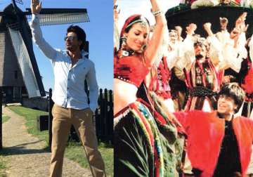 Watch: Shah Rukh Khan teaching to do ‘Chaiyya Chaiyya’ with windmill