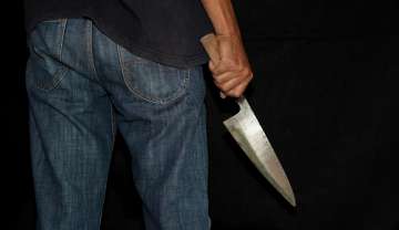 Man suspects wife of extra-marital affair, stabs her 24 times