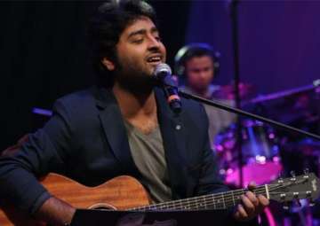 Arijit Singh lashes out at Abhijit Vaghani for retuning his voice