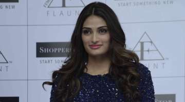 I have not been approached for ‘Circus’, says Athiya Shetty