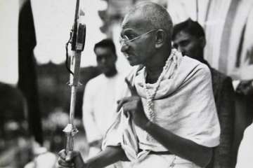 Bollywood celebs pay tribute to Mahatama Gandhi on his 147th birth anniversary