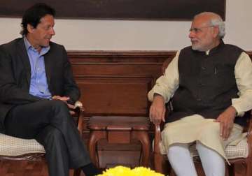 File photo of Pak Tehreek-e-Insaf Party Chief Imran Khan meeting PM Modi 