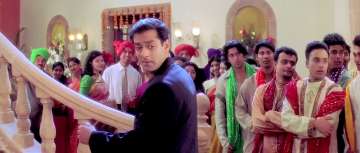 Salman made KJo beg and cry