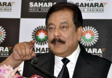 Subrata Roy, Sahara, Crime