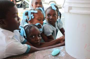 7,29, 000 people vaccinated against cholera