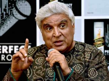 Pakistani actors question self respect of those praising Javed Akhtar