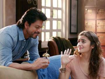 This habit of Shah Rukh Khan makes Alia Bhatt feel bad for him