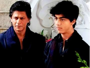 Aryan Khan wishes daddy SRK a Happy Birthday in the most adorable way