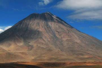 Huge magmatic lake discovered