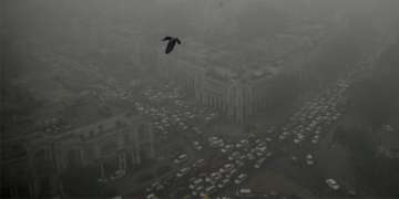 The Centre has been given 48-hour deadline to battle pollution in Delhi
