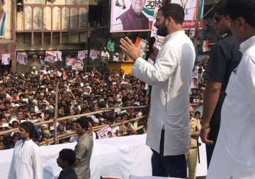 Rahul Gandhi addressing Congress workers in Bhiwandi