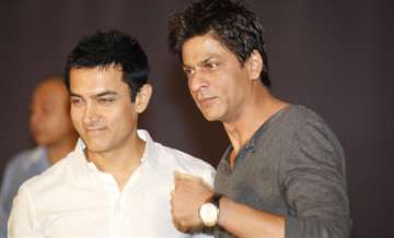 Aamir to host special screening for Shah Rukh Khan