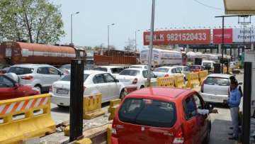 Government extends suspension of toll charges on National Highways till Nov 18