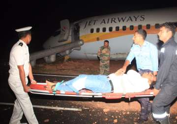Mumbai bound plane skids off run way, 15 injured