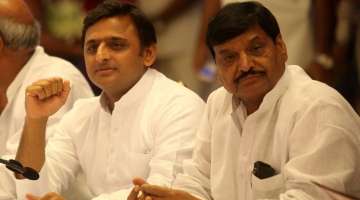 Yadav ‘pari-war’ reignites as Akhilesh names 403 candidates against Shivapal 175