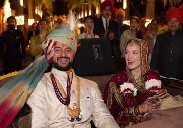 Arunoday Singh marries girlfriend Elton and the pictures are full of love