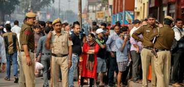 Punjab: Bank guard fires in air to disperse cash-hungry crowd