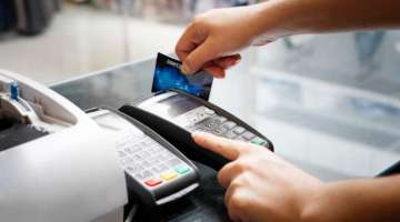No service tax on card transactions up to Rs 2,000: RBI