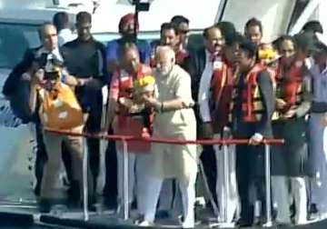 PM Modi performs 'bhoomipujan' for Chhatrapati Shivaji memorial 