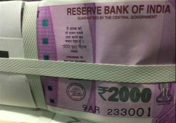 File pic - Rs 2000 notes on display 