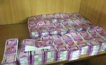 Rs 2.5 crore in new notes recovered from a law firm in Delhi