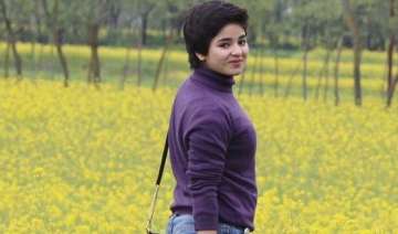 Zaira Wasim, Javed Akhtar, Dangal, Twitter