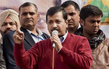 ‘Will EC dare to take action against Parrikar, Captain Amarinder’ asks Kejriwal